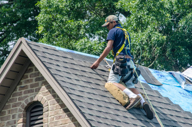 Quick and Trustworthy Emergency Roof Repair Services in Lake Pocotopaug, CT
